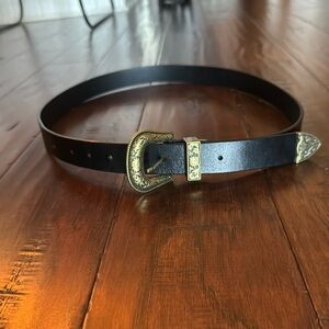 Black and gold belt